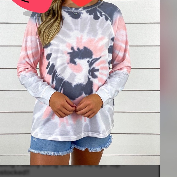 🌟✨SALE!✨🌟 Adorable Tie-Dyed Top! - Picture 2 of 6